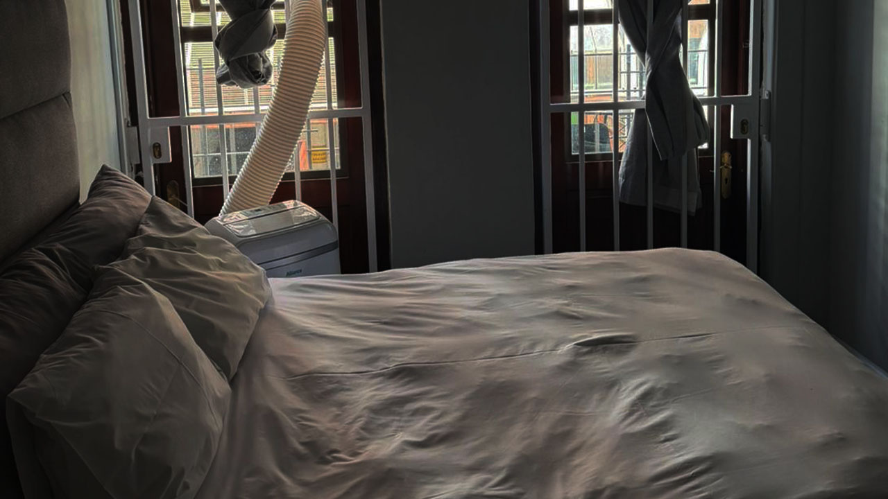 10 Balcony Room